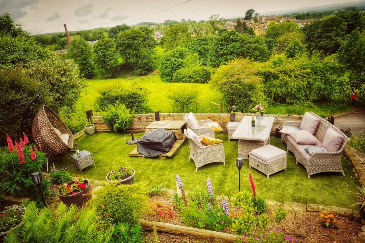Alma Cliffe Guest House Barnoldswick Exterior photo